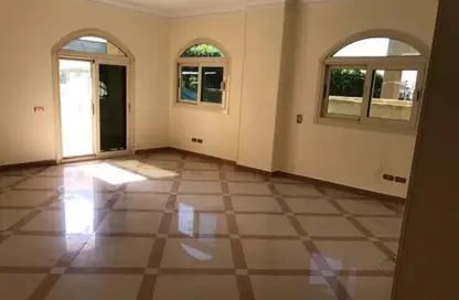 Apartment - 3 Bedrooms - 2 Bathrooms for rent in Area B - Ganoob El Acadimia - New Cairo City - Cairo