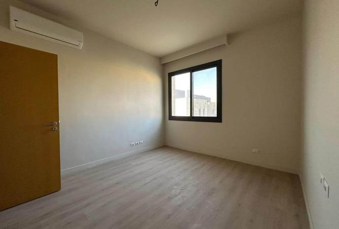 8630280 - Property Image 3