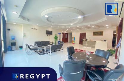 Office Space - Studio - 3 Bathrooms for rent in Zahraa Al Maadi St. - Degla - Hay El Maadi - Cairo