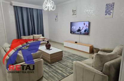 Apartment - 2 Bedrooms - 2 Bathrooms for rent in Mostashareen - North Investors Area - New Cairo City - Cairo
