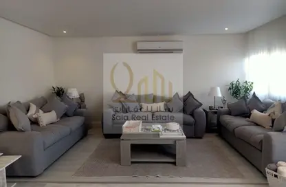 شقة - 3 غرف نوم - 3 حمامات للايجار في شارع رشدان - الدقي - الجيزة