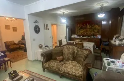 شقة - 2 غرف نوم - 2 حمامات للبيع في شارع جمعيه النسر - المهندسين - الجيزة