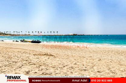 Chalet - 2 Bedrooms - 2 Bathrooms for sale in Koun - Ras Al Hekma - North Coast