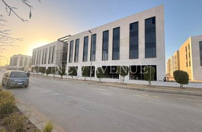 Office Space - Studio - 2 Bathrooms for sale in The Waterway Villas - Ext North Inves Area - New Cairo City - Cairo Office Space - Studio - 2 Bathrooms for sale in The Waterway Villas - Ext North Inves Area - New Cairo City - Cairo