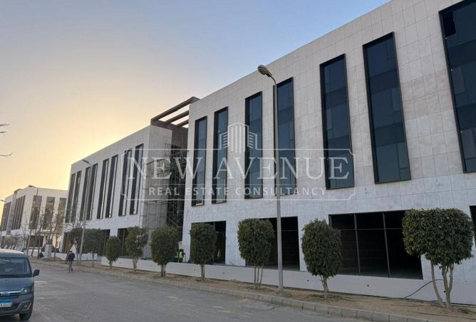 102351000 - Property Main Image