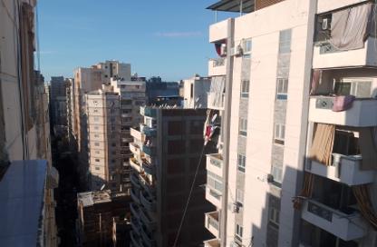 Apartment - 3 Bedrooms - 1 Bathroom for sale in Ali Hiba St. - Sidi Beshr - Hay Awal El Montazah - Alexandria