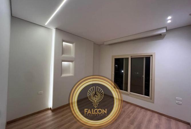 67404389 - صورة العقار 3