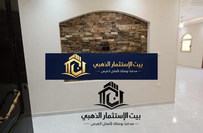 شقة - 3 غرف نوم - 2 حمامات للبيع في الحي الرابع - مدينة 6 أكتوبر - الجيزة