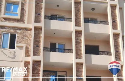 Apartment - 3 Bedrooms - 2 Bathrooms for sale in Al Khamayel city - Sheikh Zayed Compounds - Sheikh Zayed City - Giza