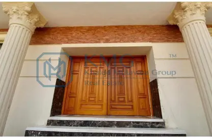 Apartment - 4 Bedrooms - 3 Bathrooms for sale in Al Shaimaa St. - Area F - Ganoob El Acadimia - New Cairo City - Cairo