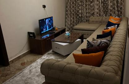Apartment - 3 Bedrooms - 2 Bathrooms for sale in Cornish El Nile St. - Maadi - Hay El Maadi - Cairo