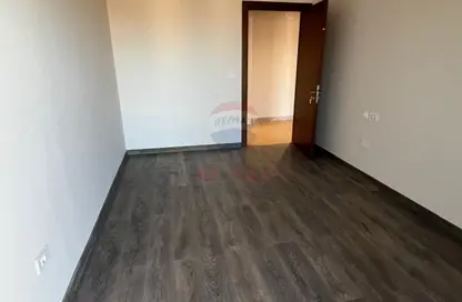 Apartment - 3 Bedrooms - 3 Bathrooms for rent in Park Side Residence - Zed Towers - Sheikh Zayed Compounds - Sheikh Zayed City - Giza