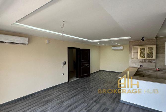 70102165 - Property Image 2