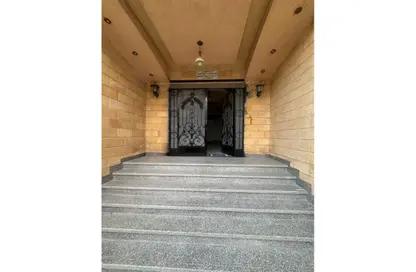 Apartment - 2 Bedrooms - 1 Bathroom for sale in Doctor Samira Moussa St. - 5th District - Obour City - Qalyubia