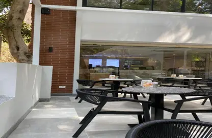 Whole Building - Studio - 1 Bathroom for sale in Street 210 - Degla - Hay El Maadi - Cairo