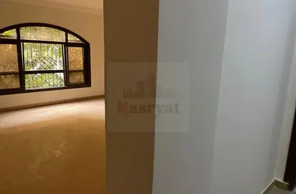 شقة - 4 غرف نوم - 3 حمامات للبيع في شارع زيزينيا - المستثمرين الجنوبية - مدينة القاهرة الجديدة - القاهرة