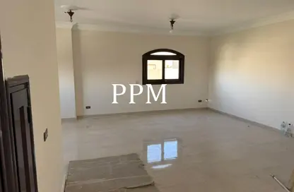 Apartment - 3 Bedrooms - 2 Bathrooms for rent in Area B - Ganoob El Acadimia - New Cairo City - Cairo
