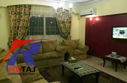 Apartment - 2 Bedrooms - 1 Bathroom for rent in Makram Ebeid St. - 6th Zone - Nasr City - Cairo