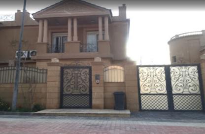 Villa - 4 - 4 for sale in Maxim Residence - 5th District - Shorouk City - Cairo