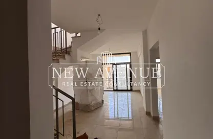 (بنتهاوس  (روف - 3 غرف نوم - 3 حمامات للبيع في مون ريزيدنس - فيفث سكوير - التجمع الخامس - مدينة القاهرة الجديدة - القاهرة