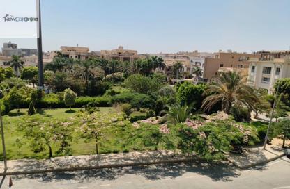 شقة - 4 غرف نوم - 4 حمامات للايجار في غرب الجولف - كمبوندات القطامية - القطامية - مدينة القاهرة الجديدة - القاهرة