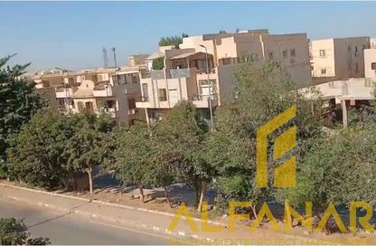 شقة - 3 غرف نوم - 3 حمامات للبيع في شرق الاكاديمية - مدينة القاهرة الجديدة - القاهرة