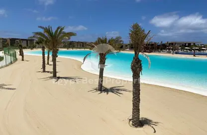 شاليه - 3 غرف نوم - 3 حمامات للبيع في سوان ليك الساحل الشمالي - قسم الضبعة - الساحل الشمالي