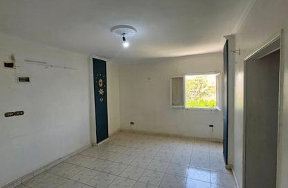 Apartment - 2 Bedrooms - 1 Bathroom for rent in 16th District - Sheikh Zayed City - Giza