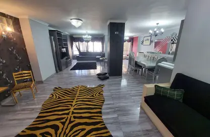 Apartment - 3 Bedrooms - 2 Bathrooms for rent in Abdallah Al Kateb St. ( Hendawi ) - Dokki - Giza