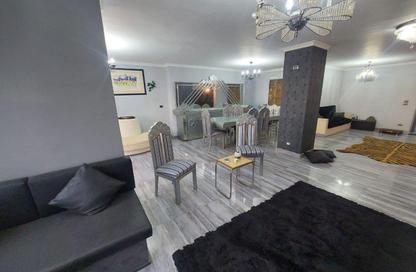 Apartment - 3 Bedrooms - 2 Bathrooms for rent in Abdallah Al Kateb St. ( Hendawi ) - Dokki - Giza