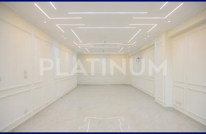 Apartment - 3 Bedrooms - 2 Bathrooms for sale in Suez Canal Road - Moharam Bek - Hay Wasat - Alexandria