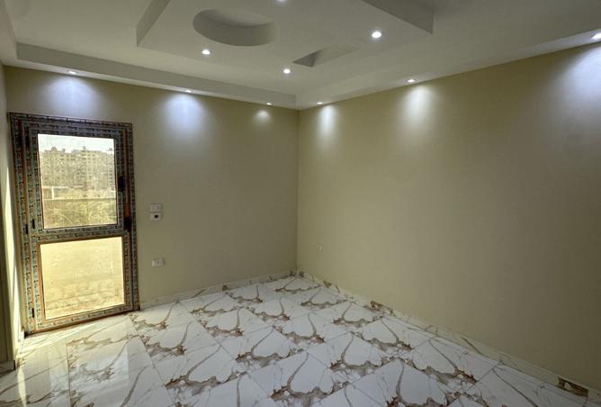 105166452 - Property Image 2