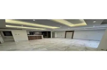 Apartment - 3 Bedrooms - 3 Bathrooms for sale in Eastown - 5th Settlement Compounds - The 5th Settlement - New Cairo City - Cairo