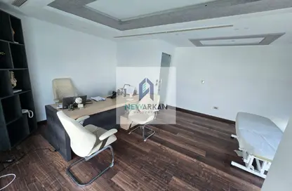 مساحات مكتبية - 4 غرف نوم - 1 حمام للايجار في كابيتال بيزنس بارك - محور 26 يوليو - الشيخ زايد - الجيزة