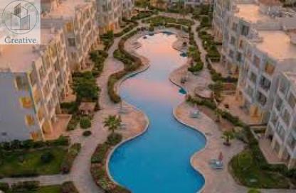 Apartment - 3 Bedrooms - 1 Bathroom for sale in Mohamed Naguib Axis - Abou El Houl - New Cairo City - Cairo
