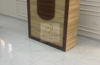 Office Space - Studio - 6 Bathrooms for rent in 10th Sector - Zahraa El Maadi - Hay El Maadi - Cairo