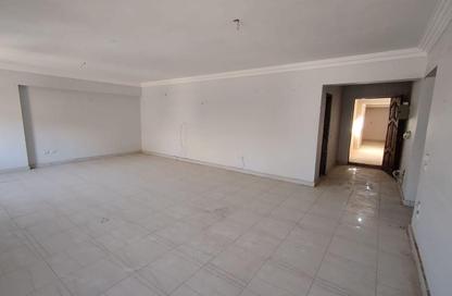 Apartment - 3 - 2 for sale in Zahraa El Maadi - Hay El Maadi - Cairo