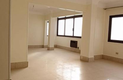 Apartment - 3 Bedrooms - 2 Bathrooms for rent in Nabil Al Wakkad St. - Ard El Golf - Heliopolis - Masr El Gedida - Cairo