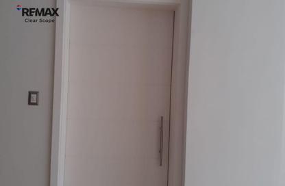 Apartment - Studio - 1 Bathroom for sale in Palm Hills Village Gate - South Investors Area - New Cairo City - Cairo Apartment - Studio - 1 Bathroom for sale in Palm Hills Village Gate - South Investors Area - New Cairo City - Cairo