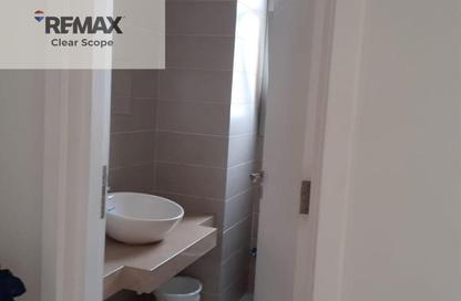 Apartment - Studio - 1 Bathroom for sale in Palm Hills Village Gate - South Investors Area - New Cairo City - Cairo Apartment - Studio - 1 Bathroom for sale in Palm Hills Village Gate - South Investors Area - New Cairo City - Cairo