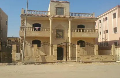 فيلا - 6 غرف نوم - 4 حمامات للبيع في الياسمين - الحي الرابع عشر - الشيخ زايد - الجيزة