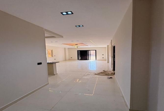 77606799 - Property Image 2