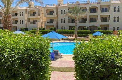 Chalet - 2 Bedrooms - 2 Bathrooms for sale in Lasirena Palm Beach - Al Ain Al Sokhna - Suez