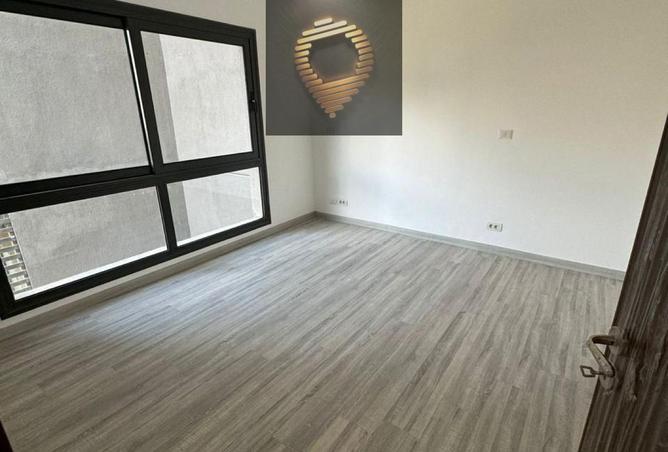 82098393 - صورة العقار 3
