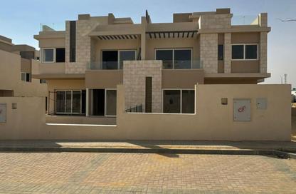 Villa - 4 - 4 for sale in New Giza - Cairo Alexandria Desert Road - 6 October City - Giza