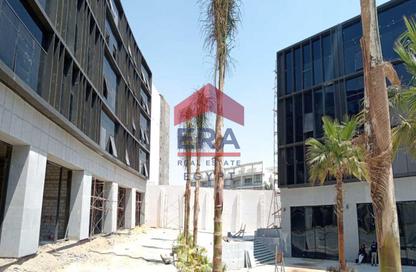 Office Space - Studio - 2 Bathrooms for rent in Lake View Residence - 5th Settlement Compounds - The 5th Settlement - New Cairo City - Cairo