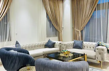 Villa - 4 Bedrooms - 5 Bathrooms for rent in Uptown Cairo - Mokattam - Cairo