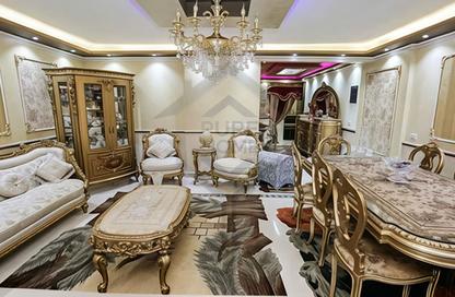 Apartment - 3 - 2 for sale in Kamal Eldin Salah St. - Smouha - Hay Sharq - Alexandria