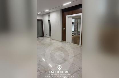 شقة - 3 غرف نوم - 2 حمامات للايجار في 16 وان - كمبوندات الشيخ زايد - الشيخ زايد - الجيزة