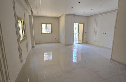 Apartment - 3 Bedrooms - 2 Bathrooms for sale in Al Andalus District - New Cairo City - Cairo